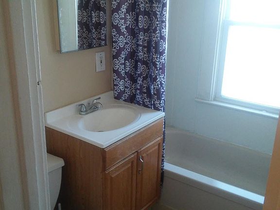 4th image of 1005 E 140th St