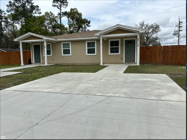 6715 Golfview St, Jacksonville, FL 32210