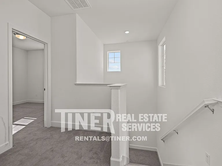 7941 Titan Dr — Photo 37