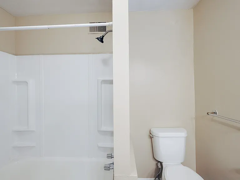 828 F St — Photo 19