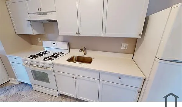 3137 Buena Vista Ter SE #3 — Photo 9