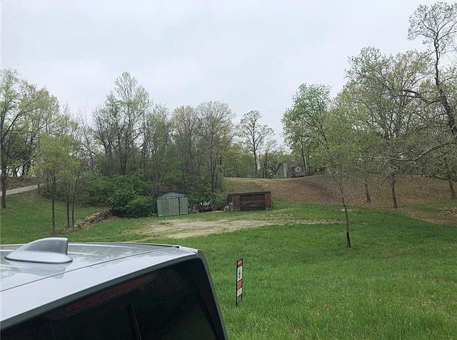 2nd image of 5250 NW Parkdale Rd