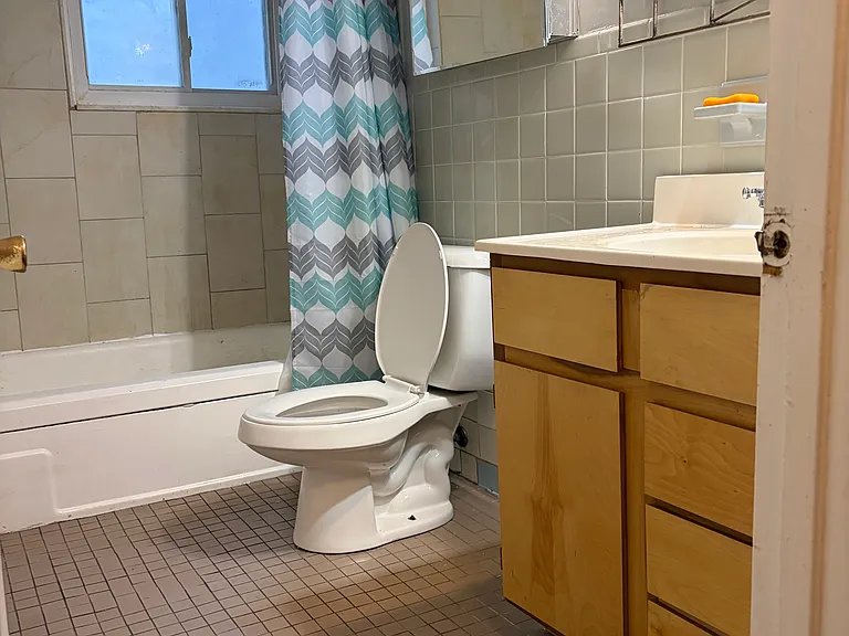 8413 Cottonwood Dr #A — Photo 5