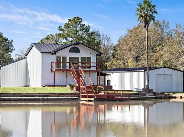 5718 Pat Dr, Orange, TX 77630