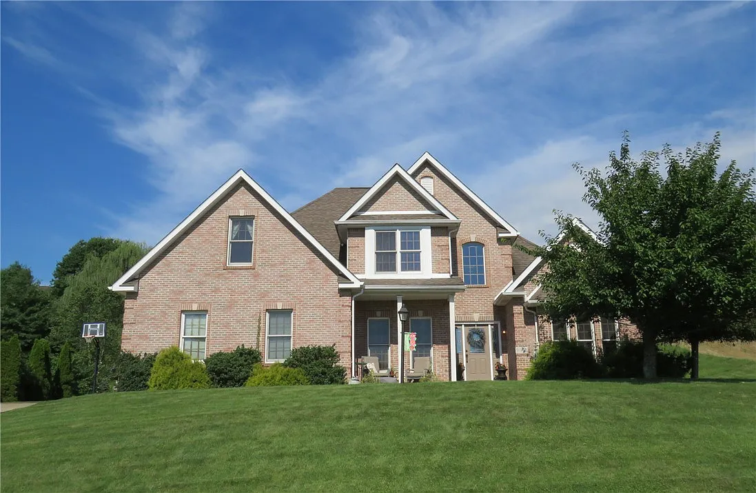 9040 Lucia Ln photo 1