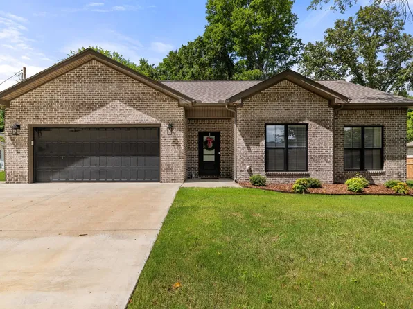 113 Jefferson Ave, Muscle Shoals, AL 35661