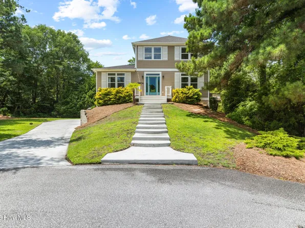 9804 Heath Place, Emerald Isle, NC 28594