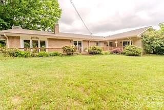 2nd image of 455 Avery Ln