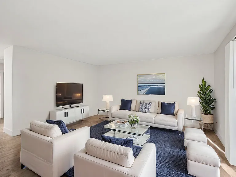 1820 NE 104th Ave #1 — Photo 1