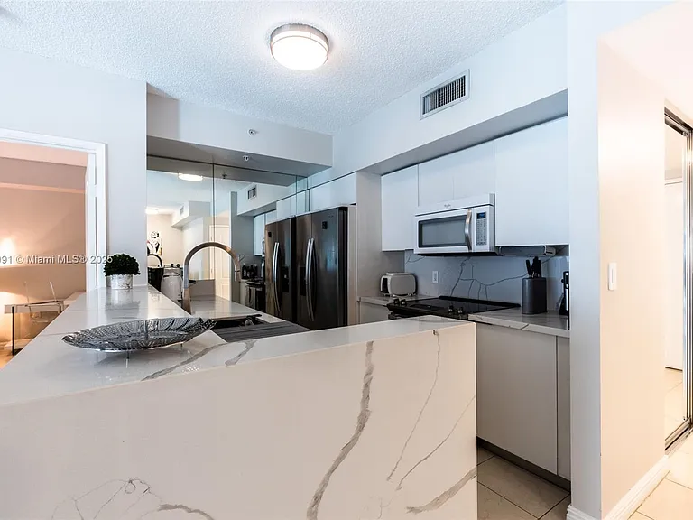 17555 E Atlantic Blvd #603 — Photo 12