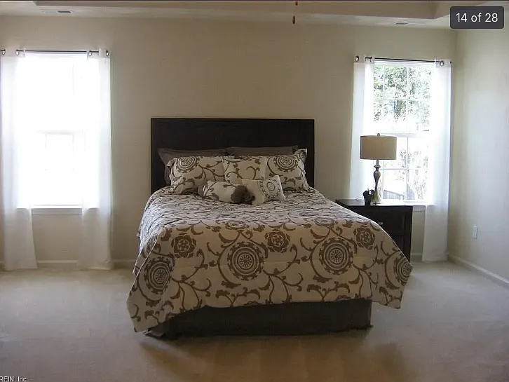 239 Twilley St — Photo 9