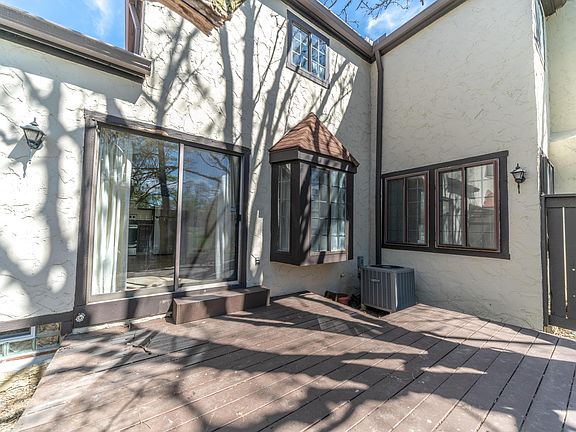 3rd image of 109 Saint Julien Dr