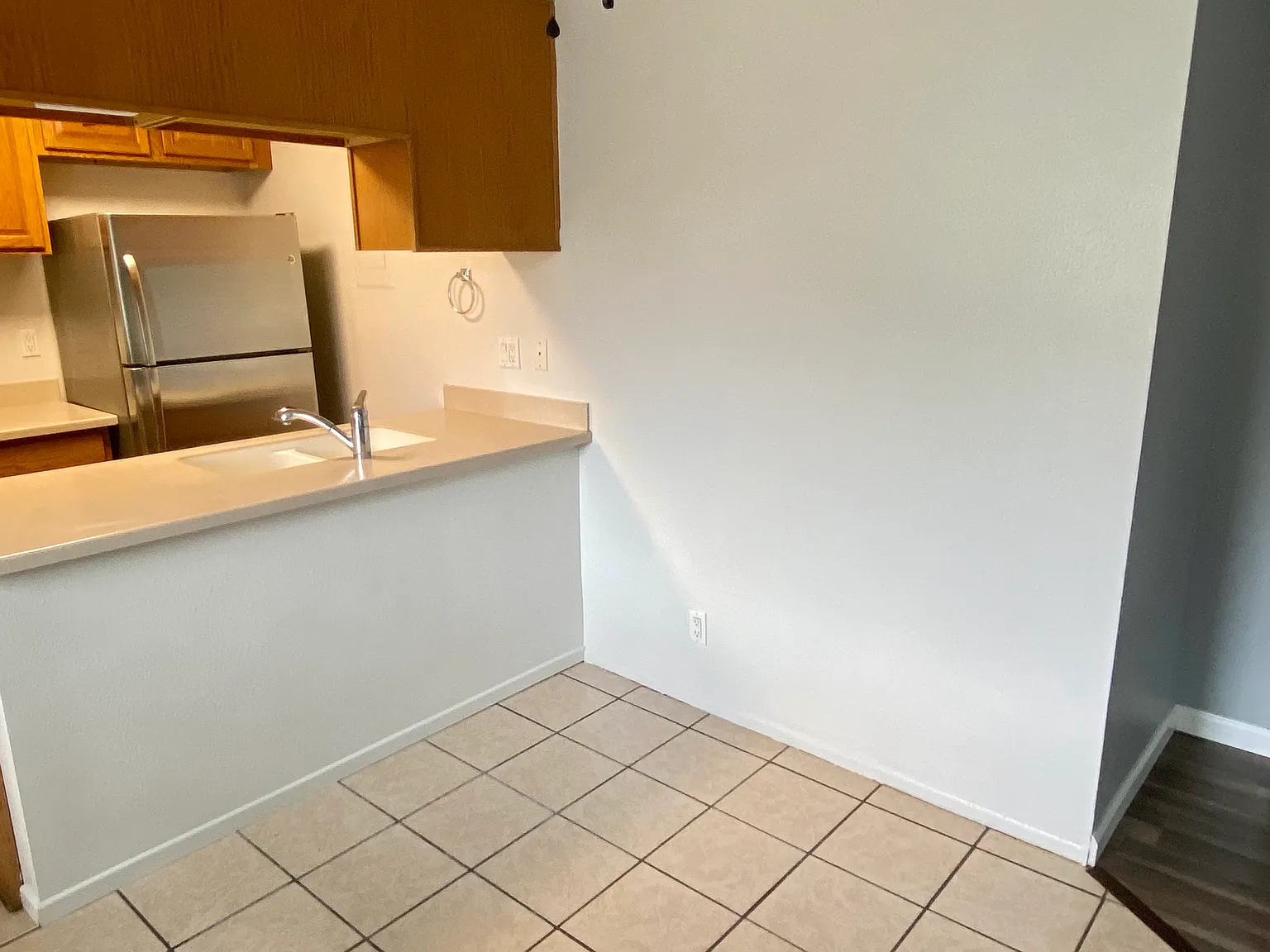 2 bed, 806 sqft, $2,400 — Photo 4