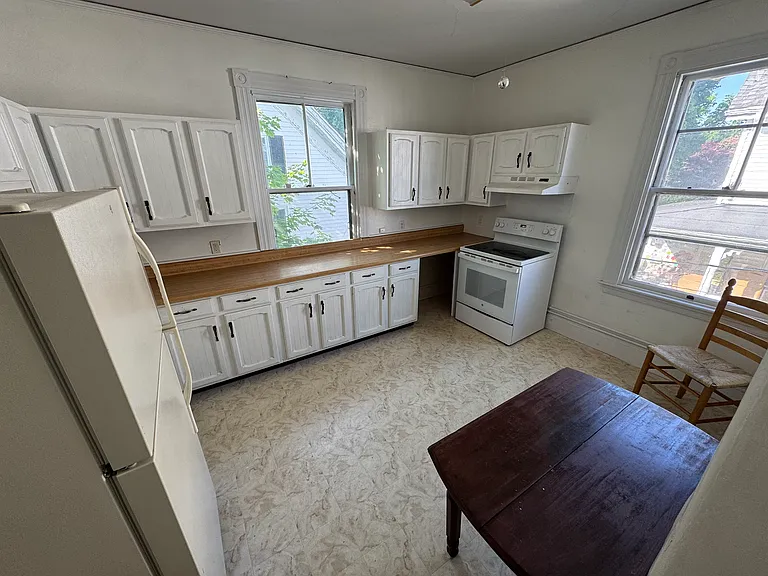 683 State St #2 — Photo 8
