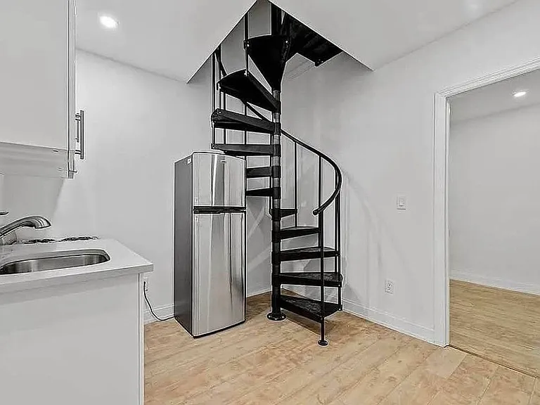 302 Mott St #9 — Photo 3