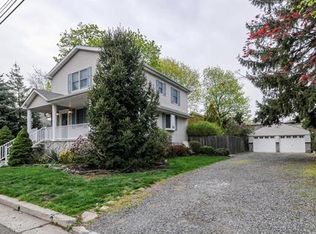 11 Labakan Pl, Highland Park, NJ 08904