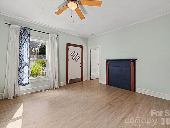 2nd image of 607 S Harding Ave