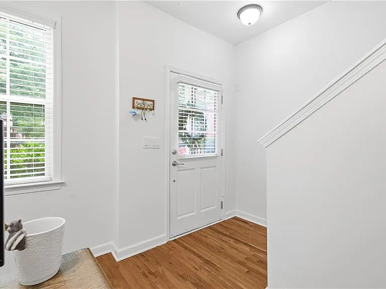 1231 Ashford Creek Park NE — Photo 5