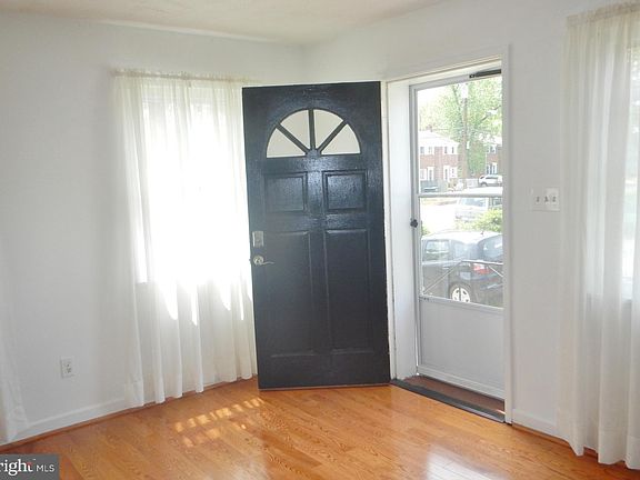2nd image of 4409 Vermont Ave