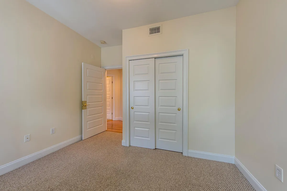 Building Photo - 758 Highland Ave #5