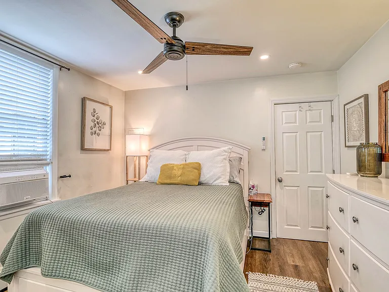 117 Newport Ct #1A — Photo 9