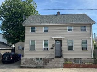 30 Sumner St, Pawtucket, RI 02860