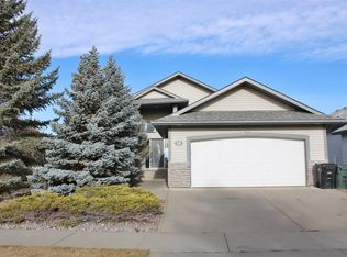26 Longview Dr, Spruce Grove, AB T7X4H7