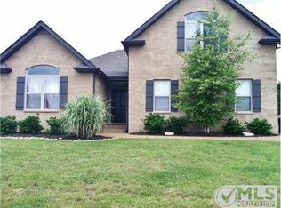 111 Legends Ridge Dr, Lebanon, TN 37090