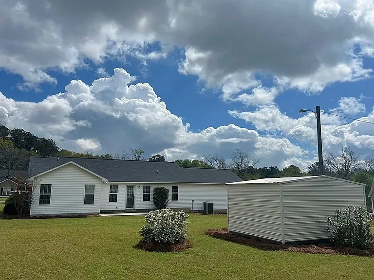166 Meadow Ln — Photo 3