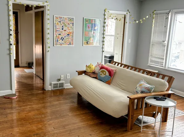 2100 E Locust St #6, Milwaukee, WI 53211