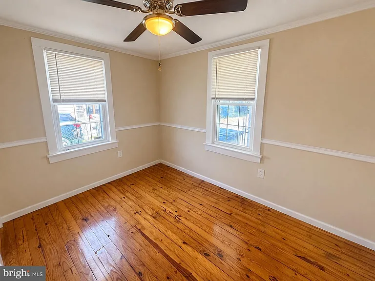 1407 Wall Ave — Photo 10