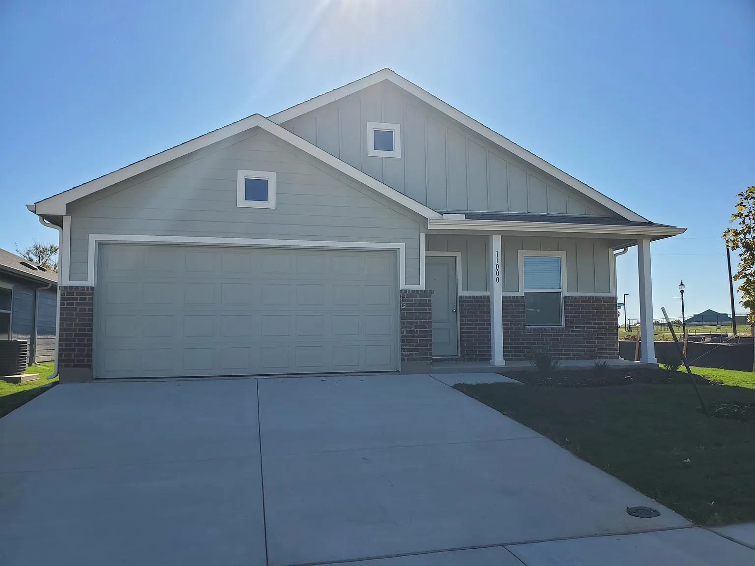 11000 Triple Crown Ct — Photo 1