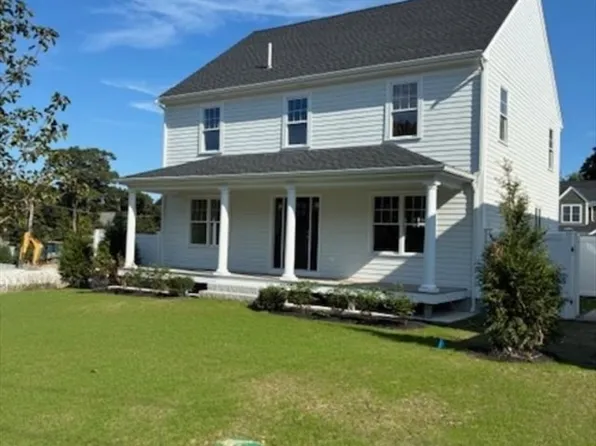 261 Pleasant St #5, South Weymouth, MA 02190