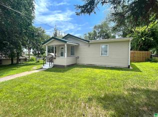 2206 Villa Ave, Sioux City, IA 51103