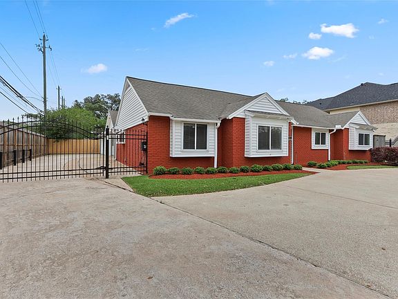 2nd image of 12303 Barryknoll Ln
