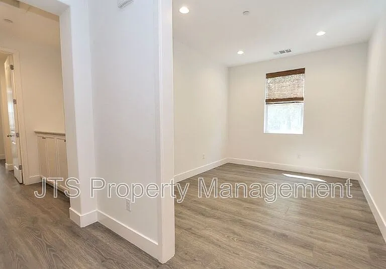 4988 Amina Fair Way — Photo 36