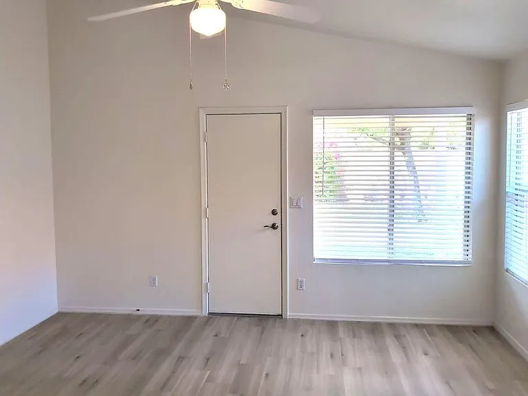 2450 S Apache Dr — Photo 2