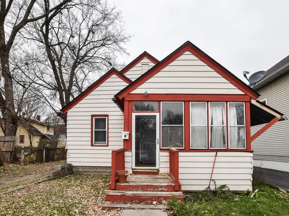 645 Farrington St, Saint Paul, MN 55103