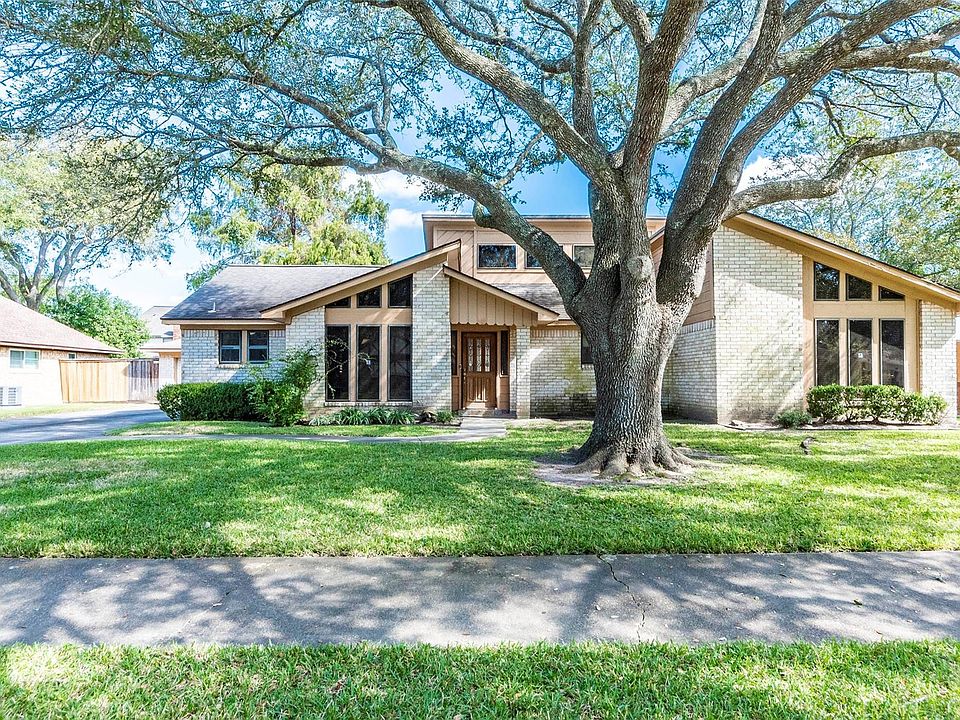 1st image of 2402 Harwell Cir