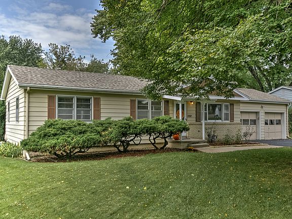 2nd image of 2212 S 88th St