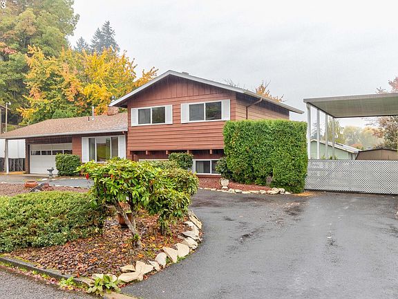 3rd image of 4253 SE Hillside Dr