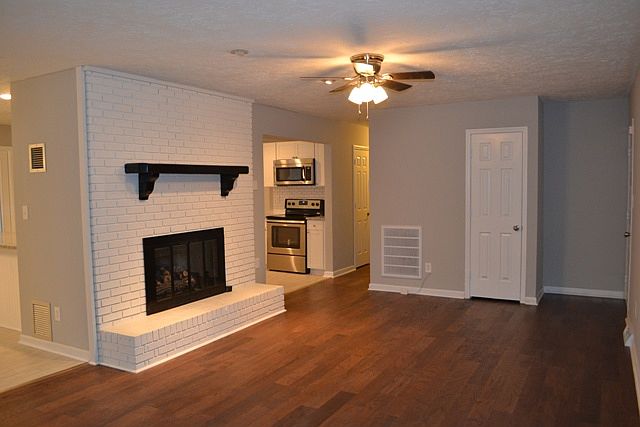 1st image of 2092 Fairhill Cir