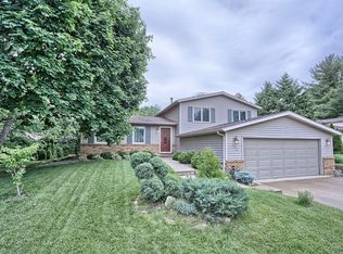 106 W McHenry St, Urbana, IL