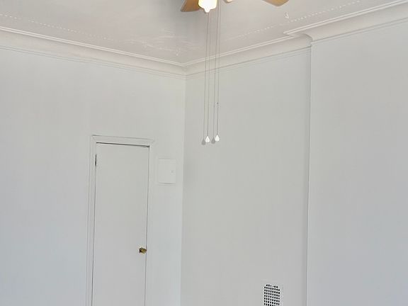 5th image of 182 8th Ave APT 3