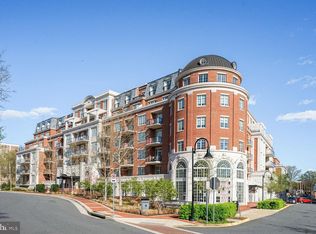 6900 Fleetwood Rd #303, McLean, VA 22101