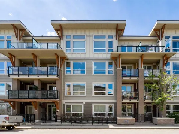 721 E 4th St NE #137, Calgary, AB T2E 3S7