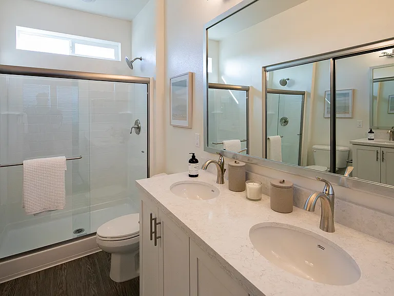 Townhome Master Bathroom