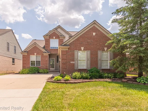 10994 Pinehurst Rd, Plymouth, MI 48170