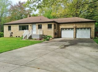 3890 Grotto Rd, Bridgeport, MI 48722