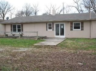 2414 Mills Rd, Ozark, MO 65721
